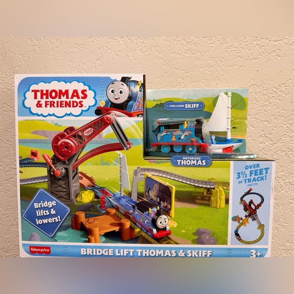 Thomas & Friends Bridge Lift Thomas & SkifTrain Set with Motorized Engine & Boat